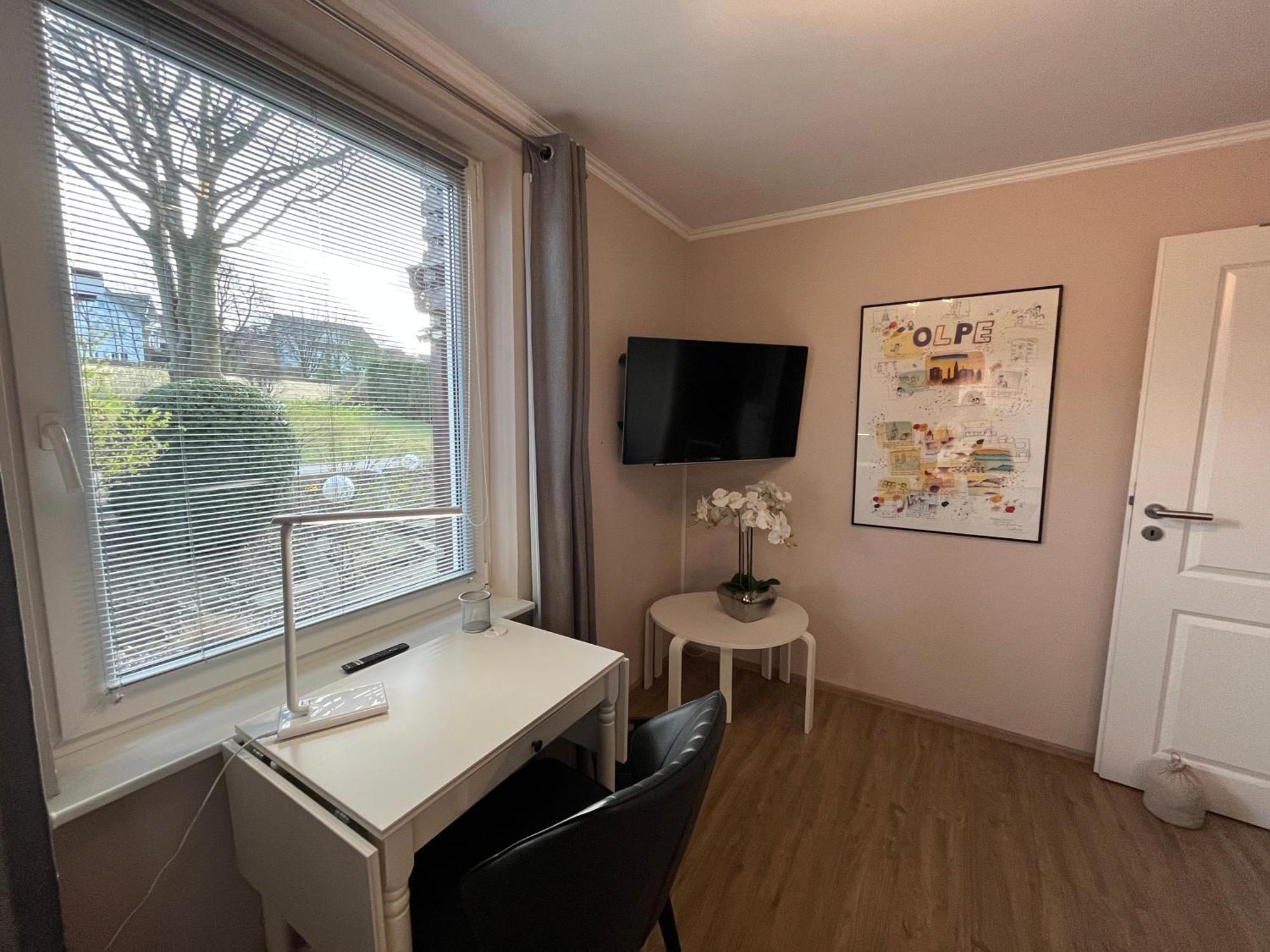 Schoene Wohnung Im Landhausstil Nahe Olpe Biggesee エクステリア 写真